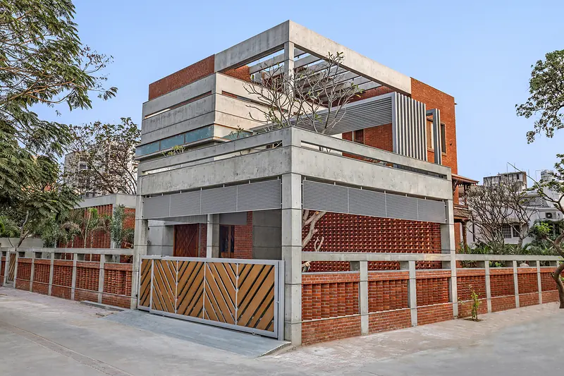 Rudradutt House, Residential brickwork