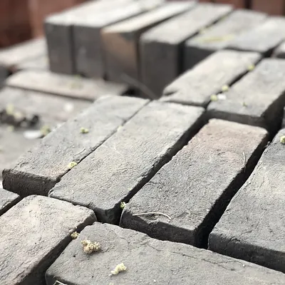 Darks brick tone